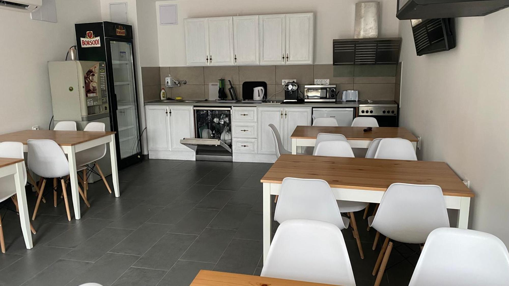 Sulyom Panzio Apartment Tiszafüred Екстериор снимка