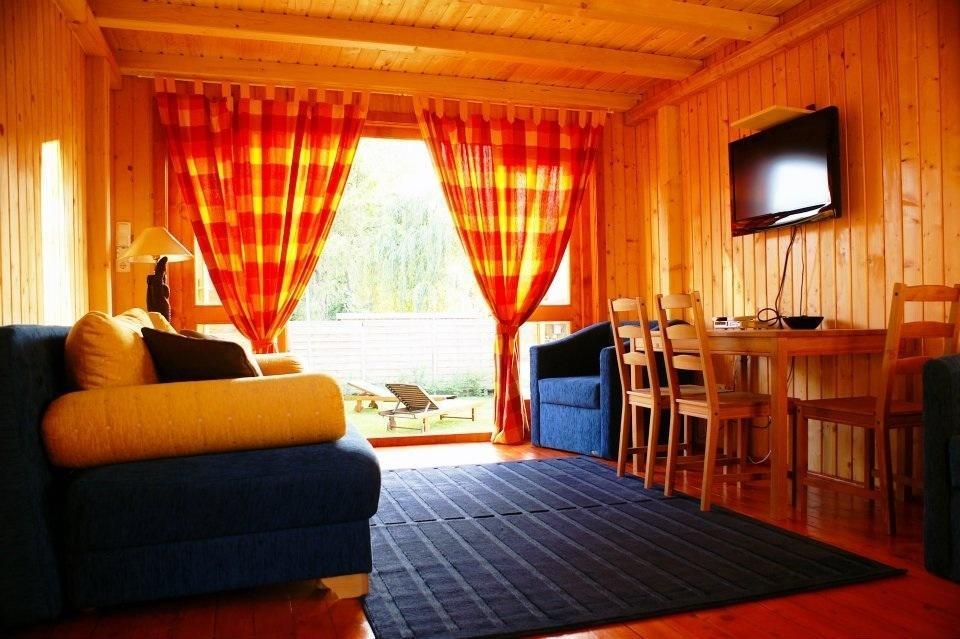 Sulyom Panzio Apartment Tiszafüred Стая снимка